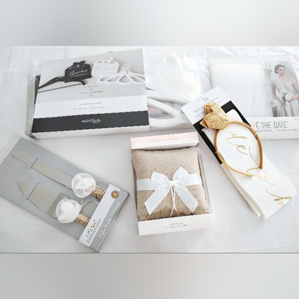 FREE Gift 🎁 WEDDING 🌹Simplicity Accessories Set